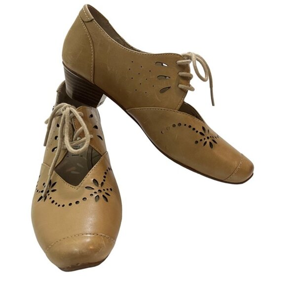 Josef Seibel heels women's 37 US 6-6.5 light brown leather heels round toe lace - Picture 1 of 10